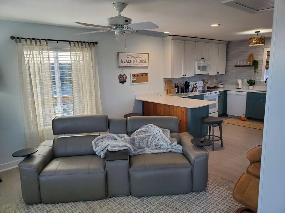 The Lost Loggerhead- Obx Ocean View Beach House Avon Exterior photo